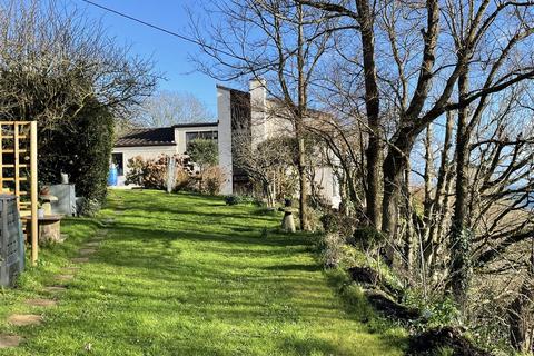 10 Chute Lane, Gorran Haven, St Austell, PL26 6NU