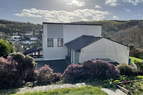 10 Chute Lane, Gorran Haven, St Austell, PL26 6NU
