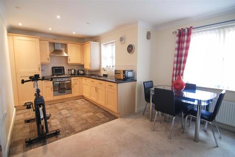 18 Mayflower Way, Wombwell, Barnsley, S73 0AJ