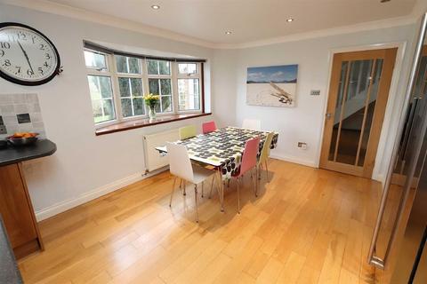 6 Andrews Close, Soulbury, Leighton Buzzard, LU7 0DQ