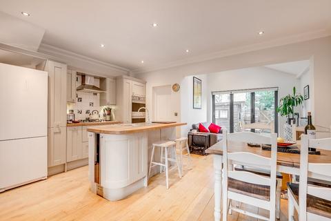 14 Ailsa Avenue, Twickenham, TW1 1NG