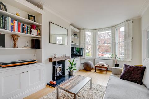 14 Ailsa Avenue, Twickenham, TW1 1NG