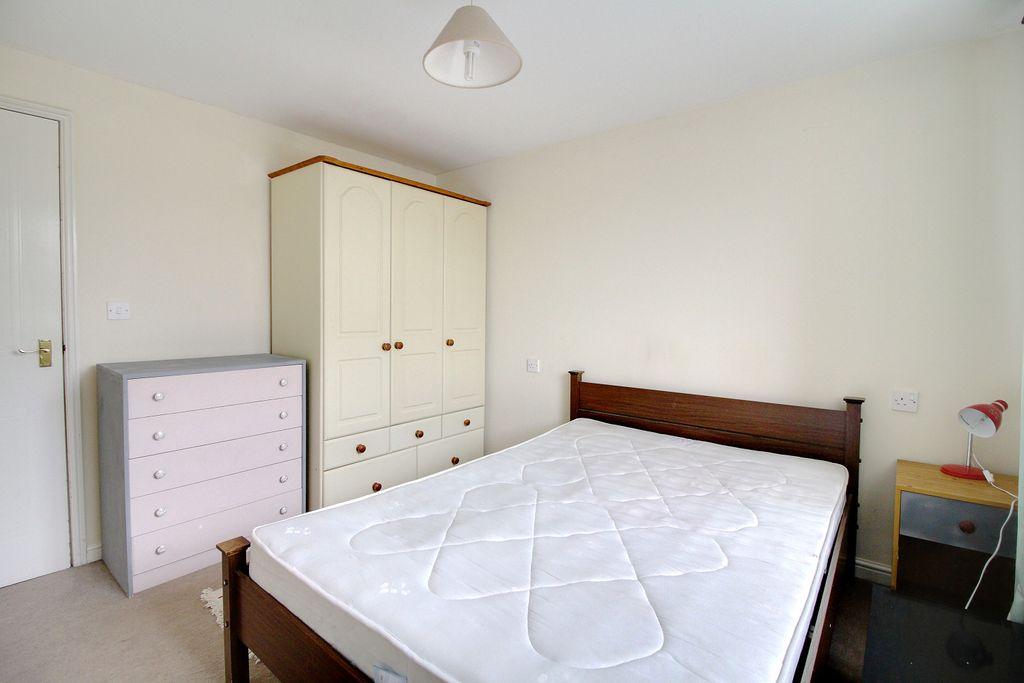 Bedroom 1 (Double)