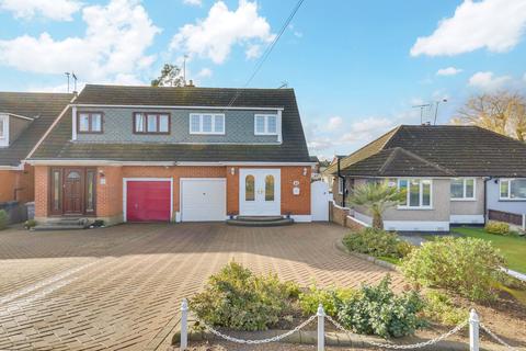 41 Ferry Road, Hullbridge, Hockley, SS5 6DN