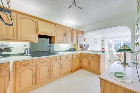 41 Ferry Road, Hullbridge, Hockley, SS5 6DN