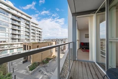 2 bedroom flat to rent, Granite Apartments, River Gardens Walk, Greenwich, SE10