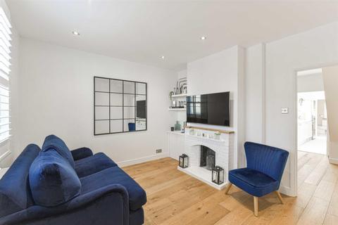 14 Beaconsfield Place, Epsom, KT17 4BD