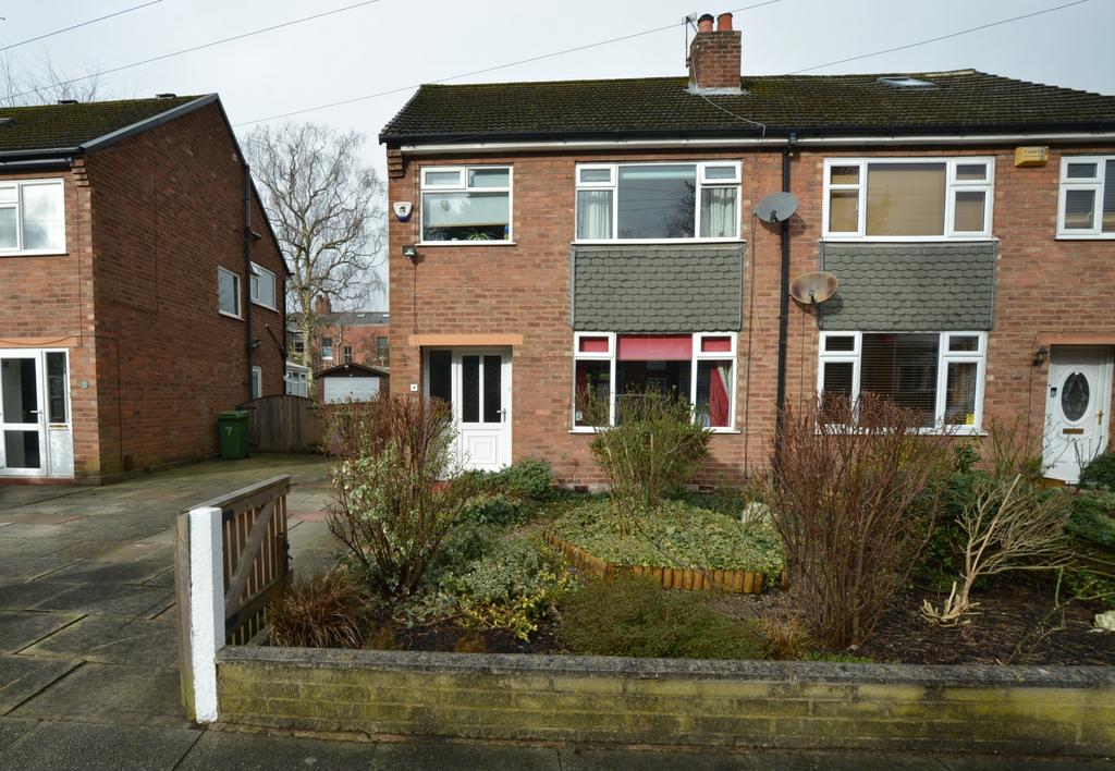 Cromwell Road, Stretford, M32 3 bed semidetached house £350,000