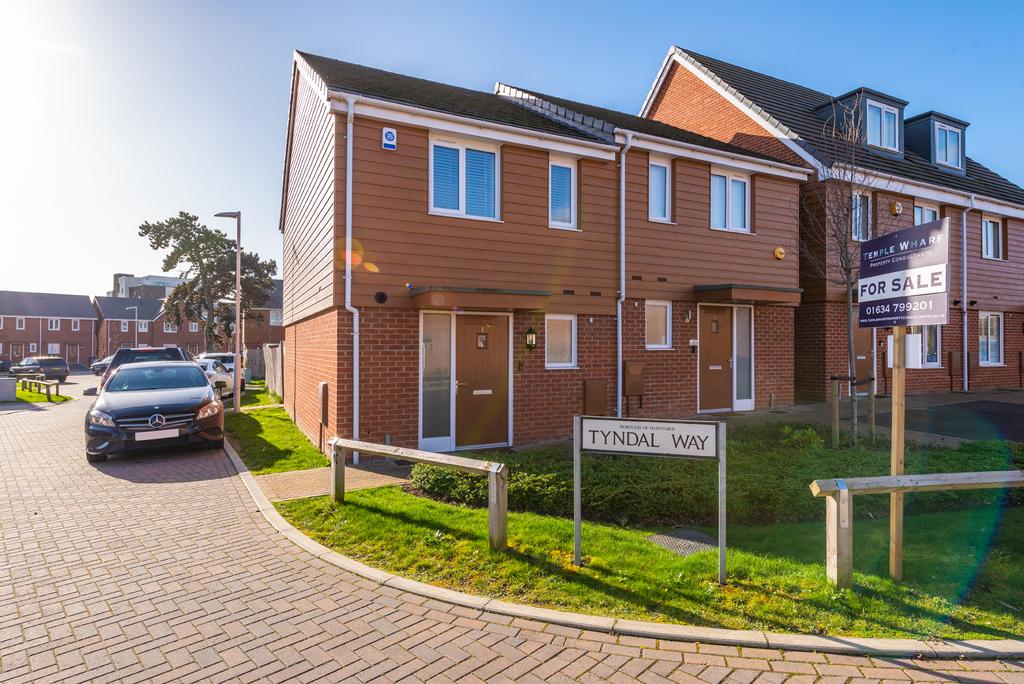 Tyndal Way, Dartford DA1 2 bed semidetached house £325,000