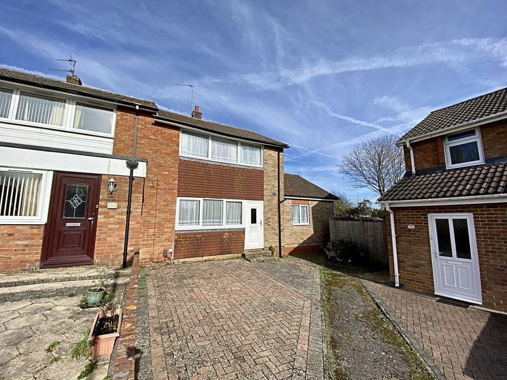 Western Way, South Ham, Basingstoke... 3 bed end of terrace house £