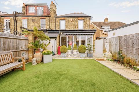 1 Highview Road, London, W13 0HA