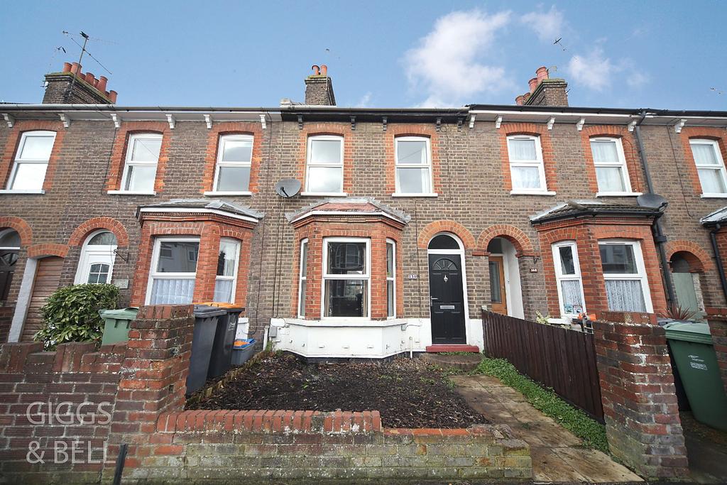 Union Street, Dunstable... 2 bed terraced house £290,000
