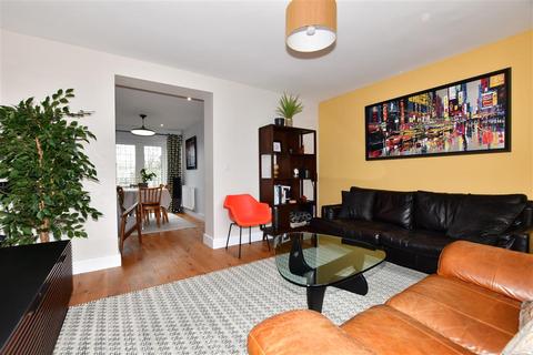 53 Stewards Green Road, Epping, CM16 7DA