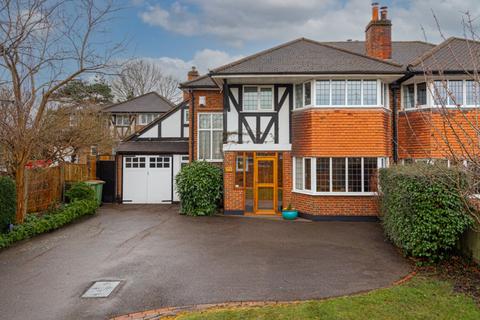 77 Cobham Road, Fetcham, Leatherhead, KT22 9HT