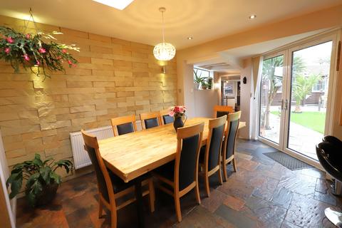 24 Grange Close, Hayes, UB3 2RU