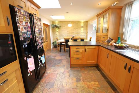24 Grange Close, Hayes, UB3 2RU