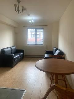2 bedroom apartment to rent, Flat ,  Dunstable Road, Luton