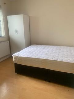 2 bedroom apartment to rent, Flat ,  Dunstable Road, Luton