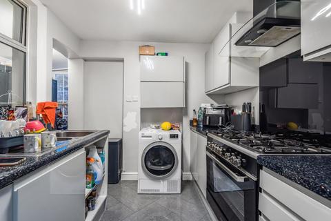 8 Clare Road, Maidenhead, SL6 4DG