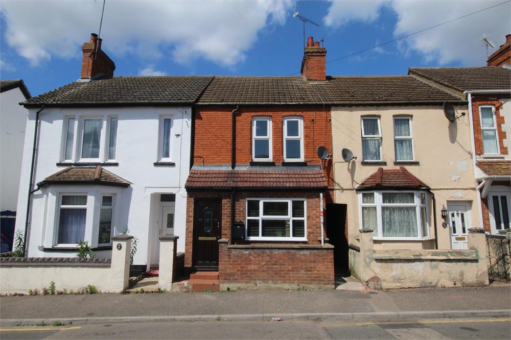 Tavistock Street, Bletchley 3 bed terraced house to rent £1,400 pcm