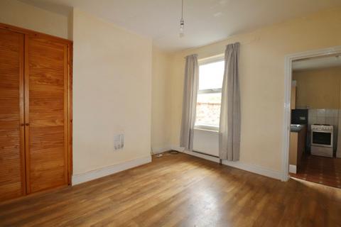 1 bedroom flat to rent, Perry Street, Abington, Northampton, NN1
