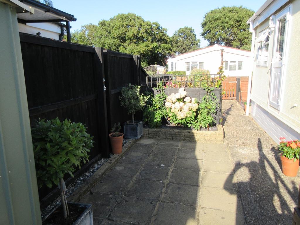 Lime Kiln Lane, Holbury, Southampton... 2 bed park home £69,950