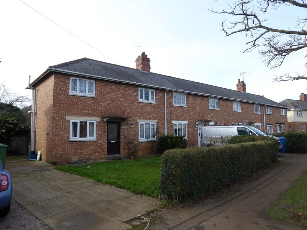 Springfield Avenue, Banbury 3 bed end of terrace house £250,000
