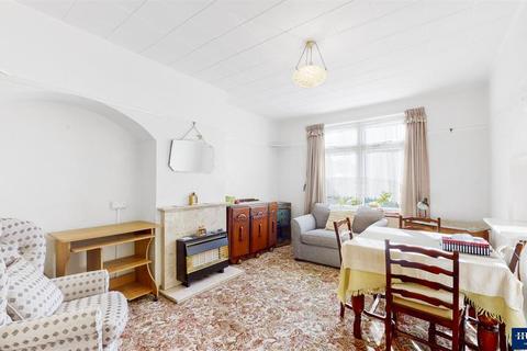 22 Windsor Road, Dagenham, RM8 3LA