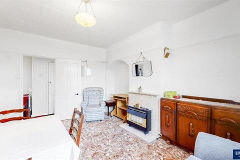22 Windsor Road, Dagenham, RM8 3LA