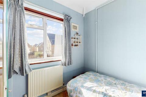 22 Windsor Road, Dagenham, RM8 3LA