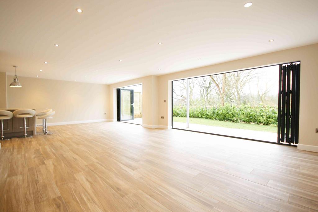Living/Kitchen/Dining Area