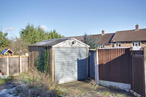12 Stanwyck Gardens, Romford, RM3 7JU