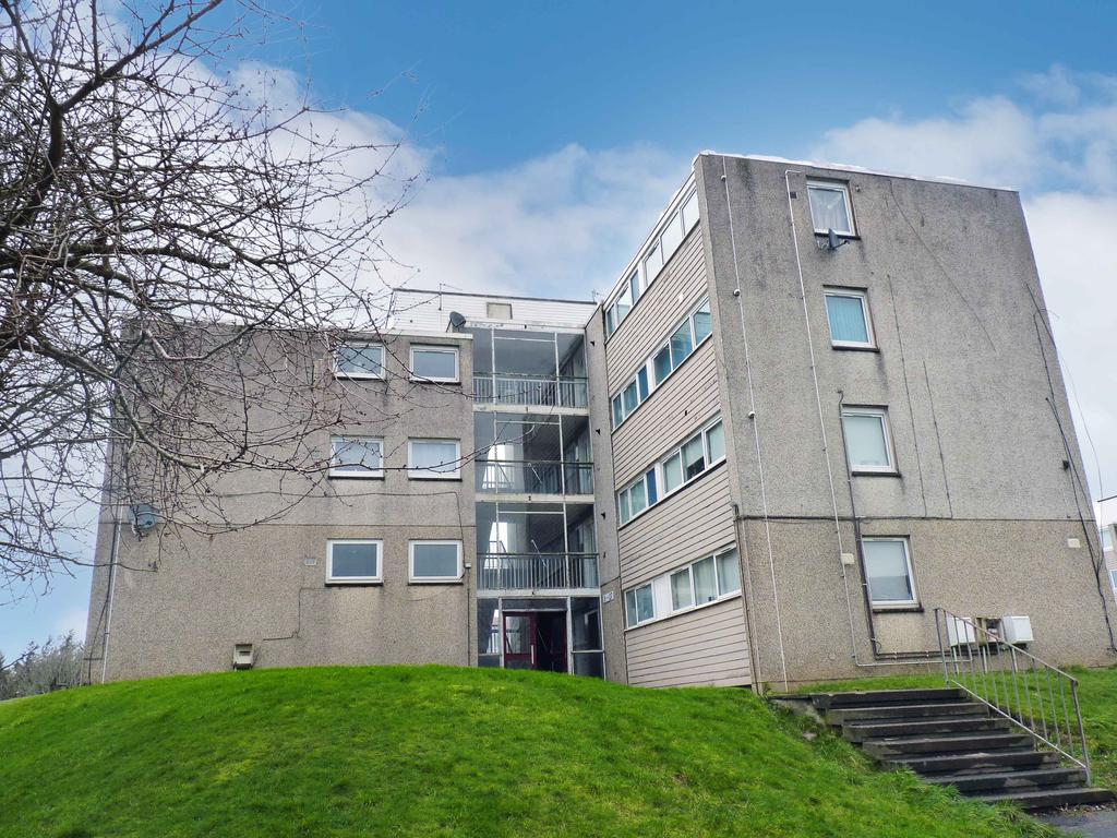 Trinidad Way, East Kilbride G75 2 bed flat £55,000