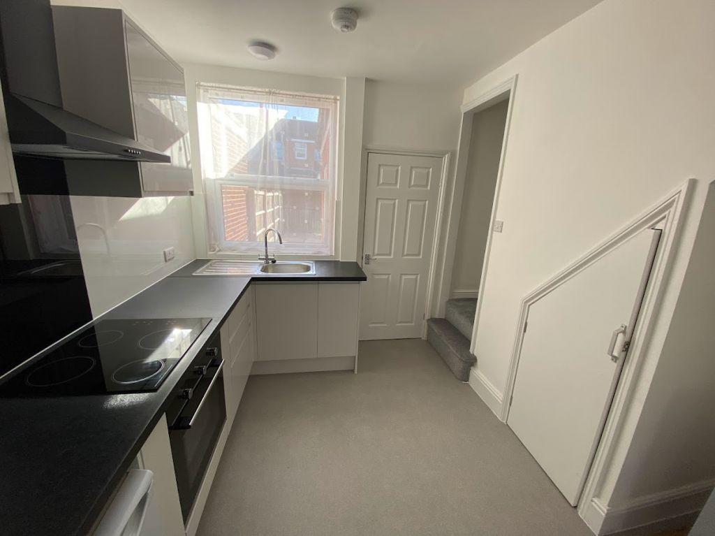 Jasmine Road, NG5 2 bed terraced house £135,000