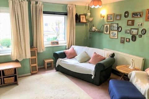 6 Upper Hitch, Watford, WD19 5AW