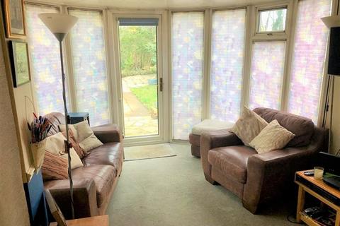 6 Upper Hitch, Watford, WD19 5AW