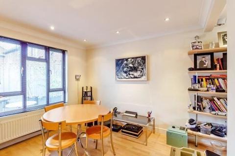 6 Murray Road, Richmond, TW10 7QD