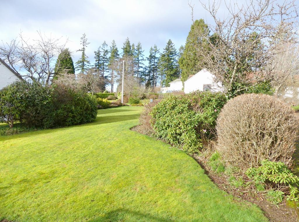 Upper Woodlands, Perth PH1 4 bed detached bungalow £475,000