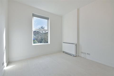 Studio to rent, Gainsborough Road, Woodside Park, London, N12