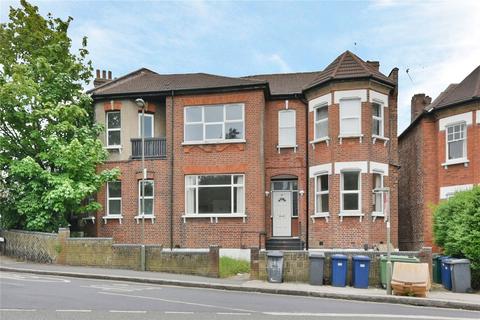Studio to rent, Gainsborough Road, Woodside Park, London, N12