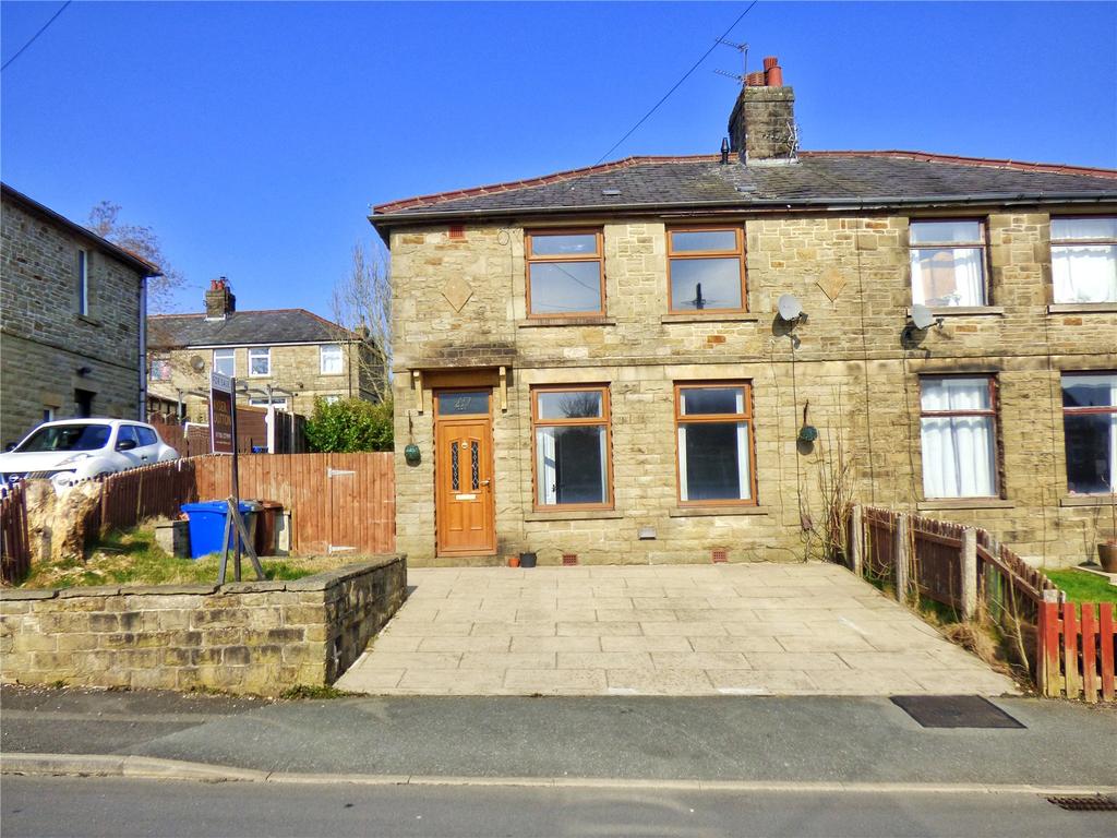 Barnes Avenue, Rawtenstall... 3 bed semidetached house £250,000