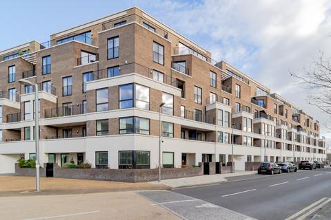 3 bedroom apartment to rent, PARK VIEW MANSION, LONDON, United Kingdom, E20