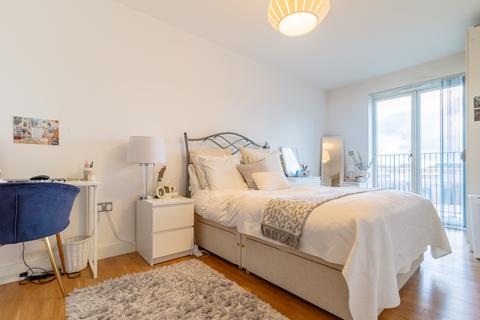 3 bedroom apartment to rent, PARK VIEW MANSION, LONDON, United Kingdom, E20