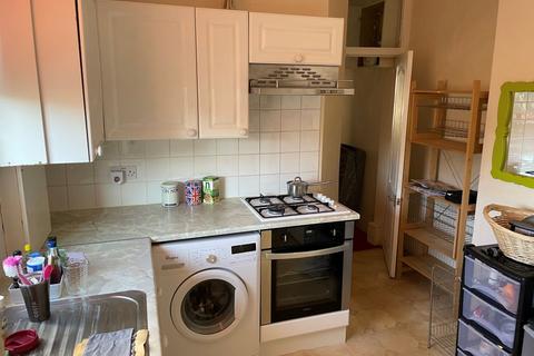 3, Walnut Tree House Junction Road, Brentford, TW8 9NN