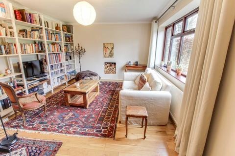 123 Beech Lane, Earley, Reading, RG6 5QD