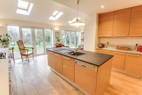 123 Beech Lane, Earley, Reading, RG6 5QD