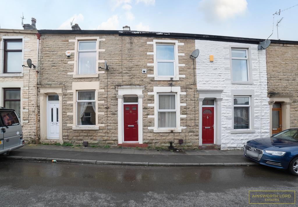 Springthorpe Street, Whitehall, Darwen 2 bed terraced house £625 pcm
