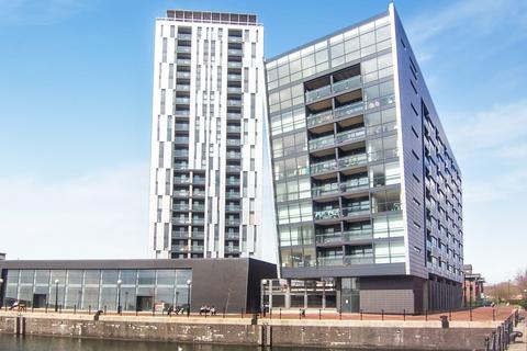 1 bedroom flat for sale, Millennium Tower, The Quays, Salford Quays, M50
