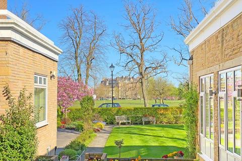3, Beech Grove House Beech Grove, Harrogate, HG2 0ES