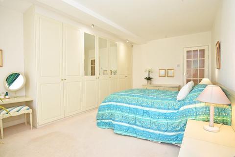 3, Beech Grove House Beech Grove, Harrogate, HG2 0ES